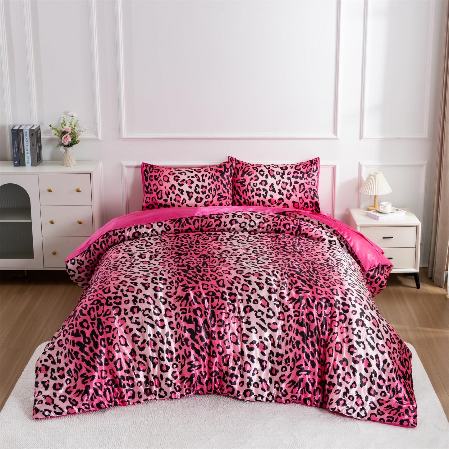 A Nice Night Leopard Printed，Satin Silky Soft Quilt Sexy Luxury Super Soft Microfiber Comforter Quilt Bedding Comforter Set Full/Queen, Light Weighted (Pink, Queen(88-by-88-inches))